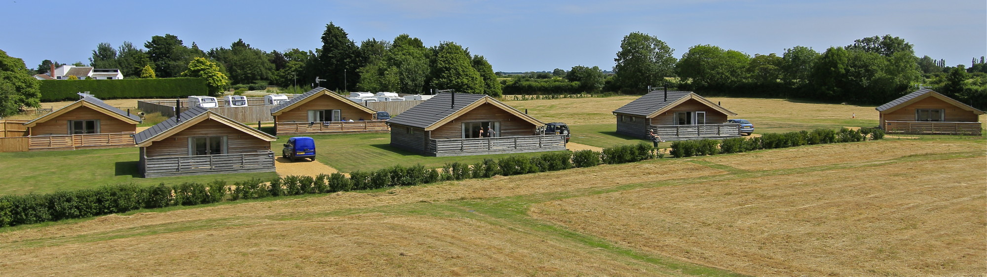 Lakeside Lodges with Private Hot Tubs & Fishing in Cambridgeshire Fields End Water